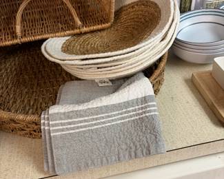 Woven and fabric placemats 