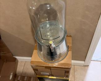 Holiday beverage dispenser