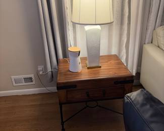 Great looking end table we have two of these