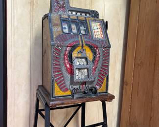 Mills War Eagle slot machine with $$$