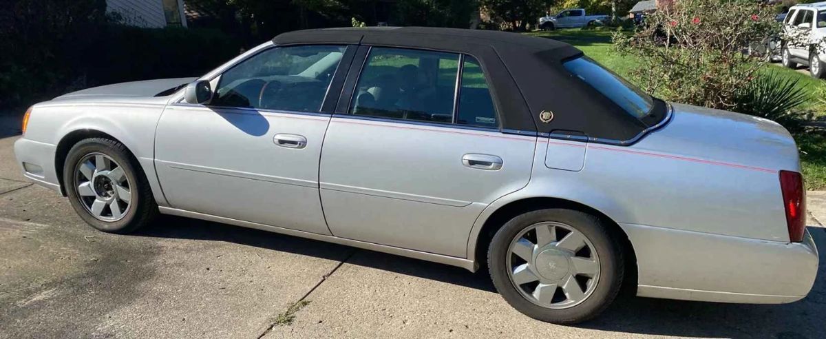 01 2000 CADILLAC DEVILLE DTS