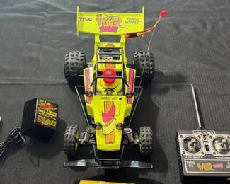 TYCO/METRO TURBO HOPPER II, WILD THING RC CAR, REMOTE CONTROL AND 4 HOUR QUICK CHARGER