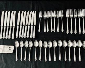 48 PIECE "LOVELY LADY" SILVERPLATE FLATWARE SET