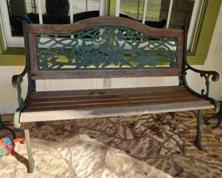 bench and horseshoe cup holders