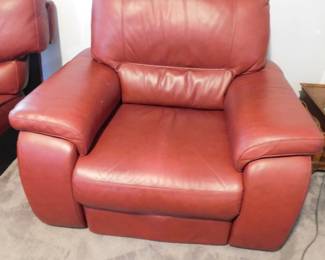 LEATHER ELECTRIC LIFT RECLINER