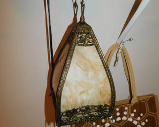 ANTIQUE CARMEL SLAG GLASS HANGING LIGHT FIXTURE LATE 1890-1910 NO CRACKS