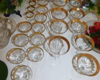 VINTAGE GOLD RIM STEMWARE