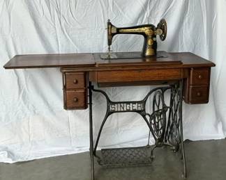 Singer Sewing Machine