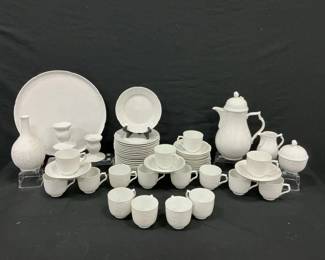 Keiser Collection Of Plates And Assorted China