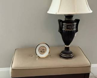 Lamp, Storage Bench, Chokin
