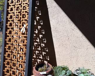 Folding screen