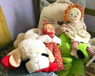 Stuffed animals, vintage Raggedy Ann doll