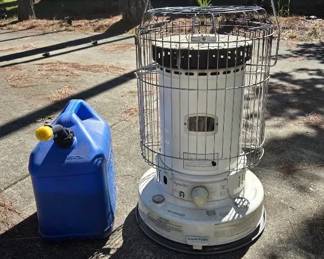 DynaGlo Kerosene Heater With Kerosene 