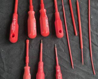 Set Of Super Tri Grip Insulated Screwdrivers 