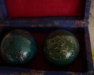 Chinese meditation balls