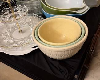 Vintage nesting bowls McCoy