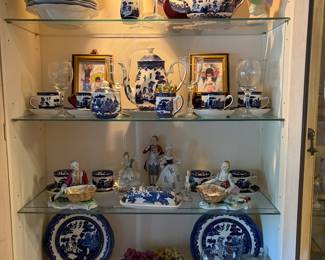 Stunning Blue Willow collection