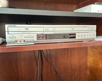 DVD / VCR Combo