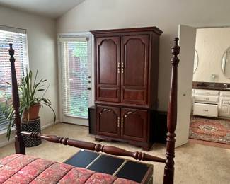 Furniture / Chest