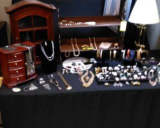 Costume jewelry, jewelry cases, etc.