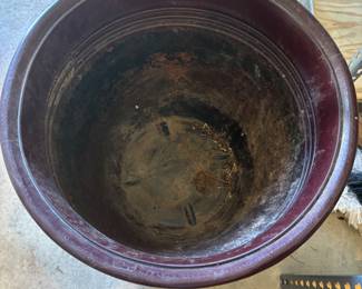 Large Plastic planter $30.00