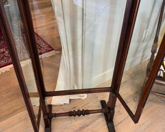 Theatre Poster Display $950.00
24”w 18”d 48”t
