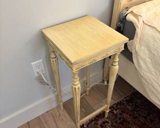 1915 New Orleans 7 pcs bedroom set
$1,800.00. Set Bed, side table, chest, vanity, desk, chair & rocker