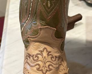 Justin boots women’s 6