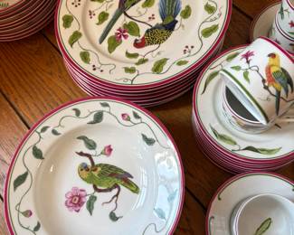 Lynn Chase dinnerware