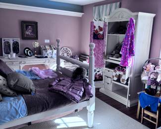 Little girl's room/clothes, dolls, furniture