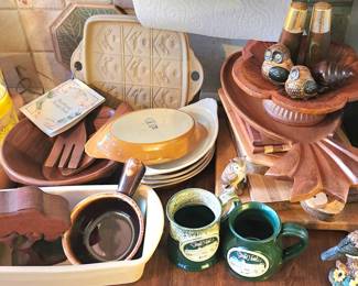 Vintage Sunflower Cannisters, Stoneware Mixing Bowl. Shortbread Pan, Pampered Chef Stone Loaf Pan.  Wooden Cutting Boards, Bowls, Decorative Elements.