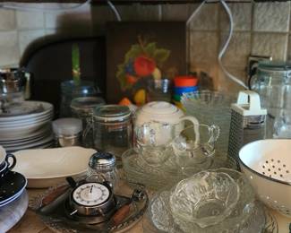Vintage luncheon sets x2, 1999 Classic Platinum Ccina. 3 place, plus extras. 4 primary color Tupperware cups,