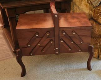 Expandable Sewing Box