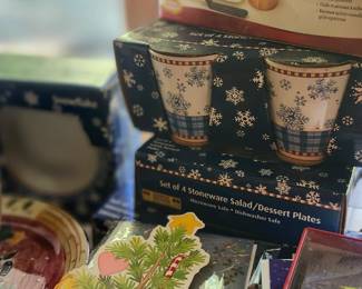 Stoneware NIB Snowflake Dish Set.