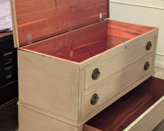 Cedar chest.with drawer