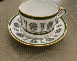 Richard Ginori Pamette Smerado (Emerald) China. 5-Piece Place Setting for 12 -- Only Cup & Saucer and Salad Plates Pictured. Photo 2 of 5.