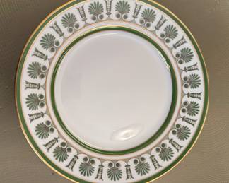 Richard Ginori Pamette Smerado (Emerald) China. 5-Piece Place Setting for 12 -- Only Cup & Saucer and Salad Plates Pictured. Photo 4 of 5.