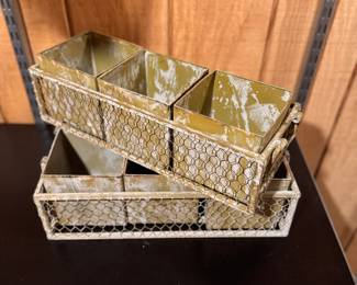 Chicken Wire Planters. Photo 2 of 4.