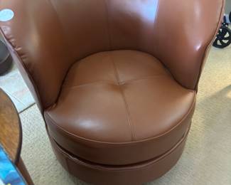 Leather Barrel Swivel Chair