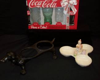 Cast Iron Dog Dish Holder
