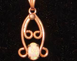 14K and Opal pendant