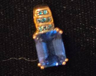 14K pendant