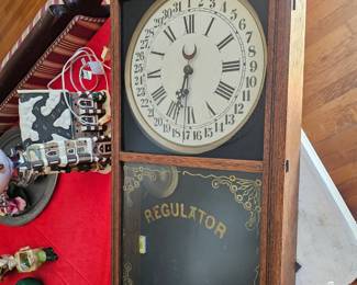 Regulator wall click