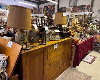 Stoneware, antique chest