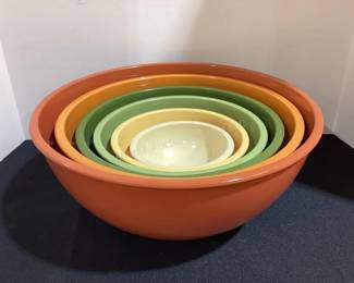 Nesting bowls