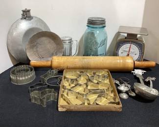 Vintage kitchen items