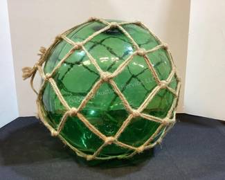 Large fish float