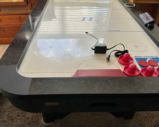 #33 - $400 - Harvard air Hockey table 64x48x33