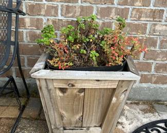 98 58.00 Pair of square wood planters