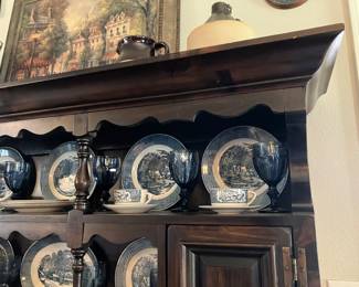 28 450.00 Ethan Allen hutch "Old Tavern" 66Wx18x77